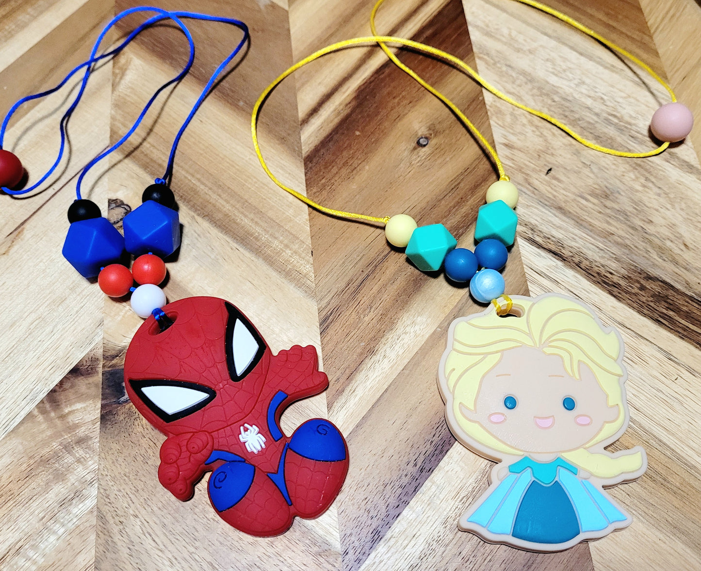 *Collier personnalisé