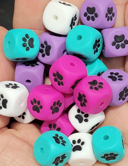 Paw print cube