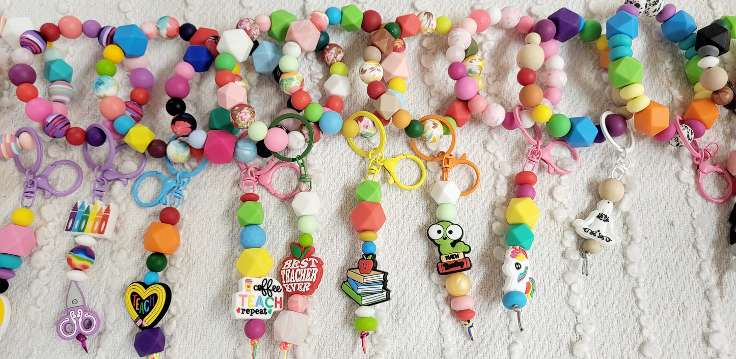 *Porte-clé poignet thême scolaire personnalisé